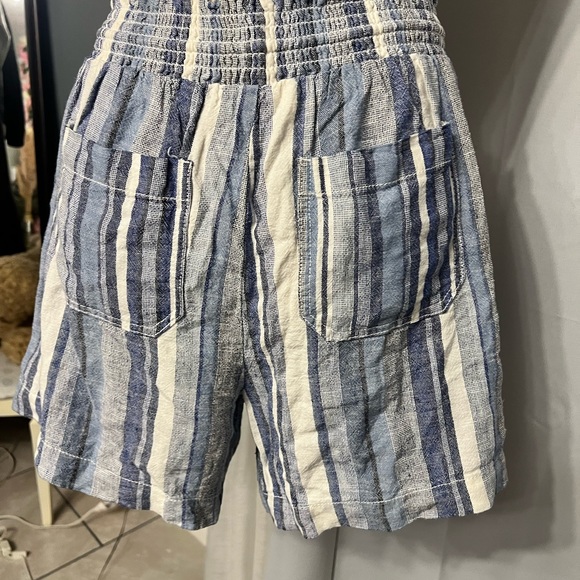 Briggs Women's Linen Blend Pull-On Shorts Medium Blue Stripe Wide Waist Band NWT - Picture 5 of 12